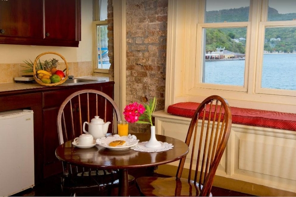 The Copper and Lumber Store Historic Inn (Herberts)
